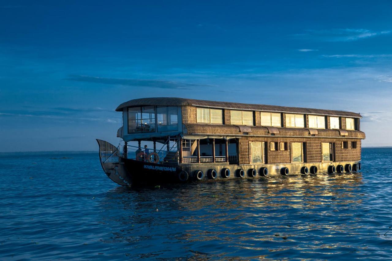 ホテル Harmony Houseboats アーラップーザ県 エクステリア 写真