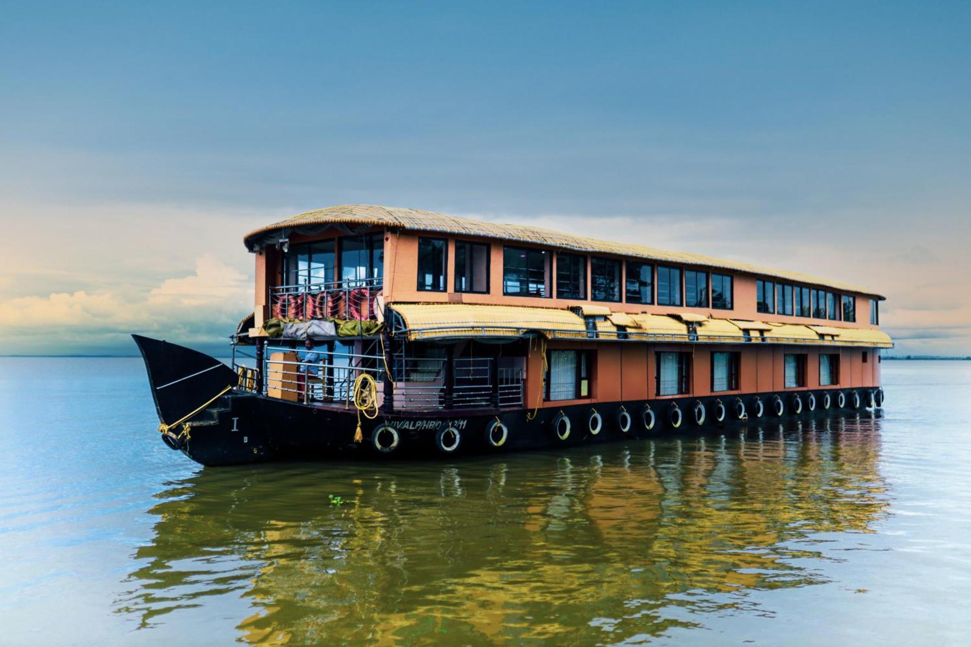 ホテル Harmony Houseboats アーラップーザ県 エクステリア 写真